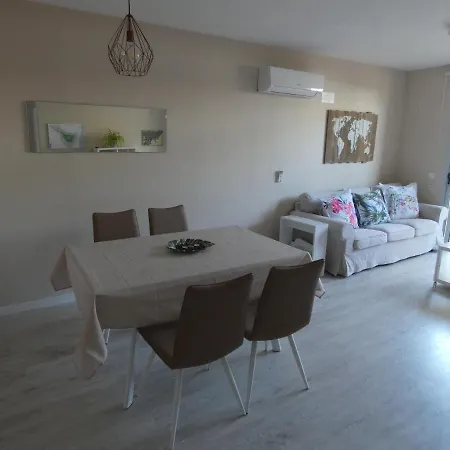 La Laguna, Museo Y Parking لا لاغونا