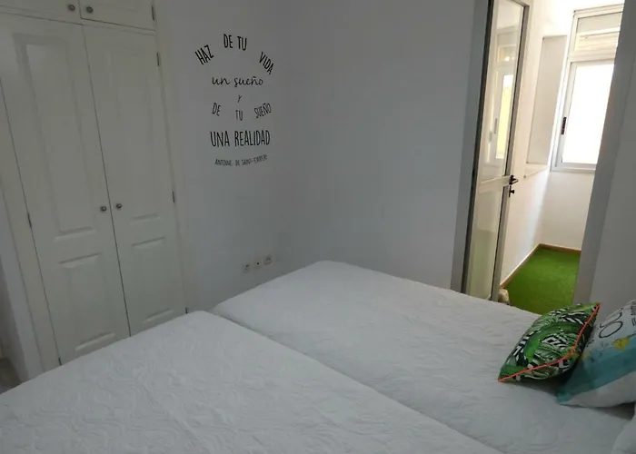 La Laguna, Museo Y Parking شقة